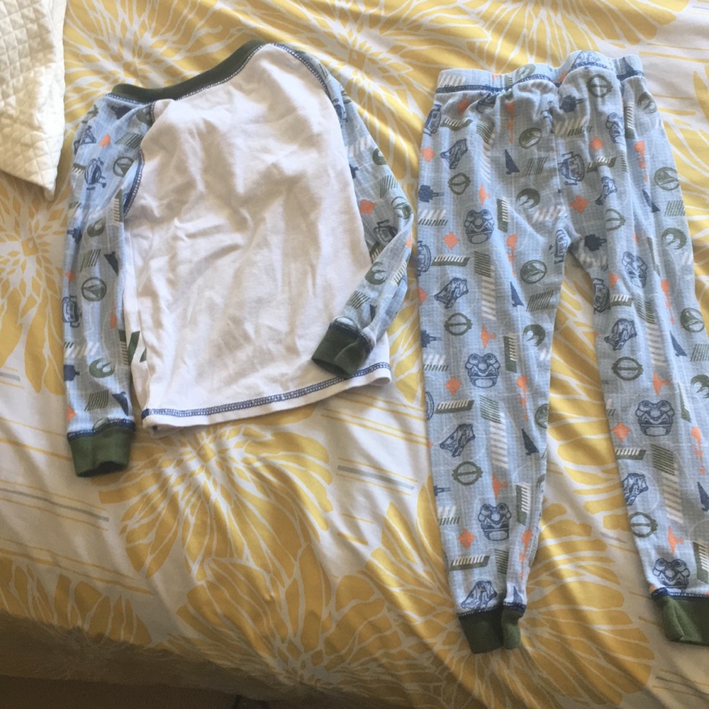 Star Wars PJs - Picture 4 of 4